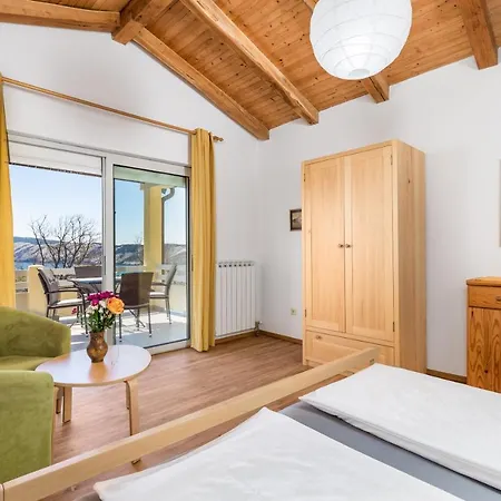 Ursula Apartmán Lopar